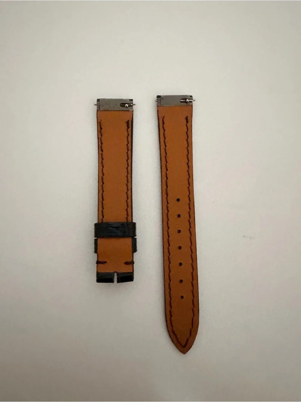 Black Leather Crocodile-Embossed Watch Strap